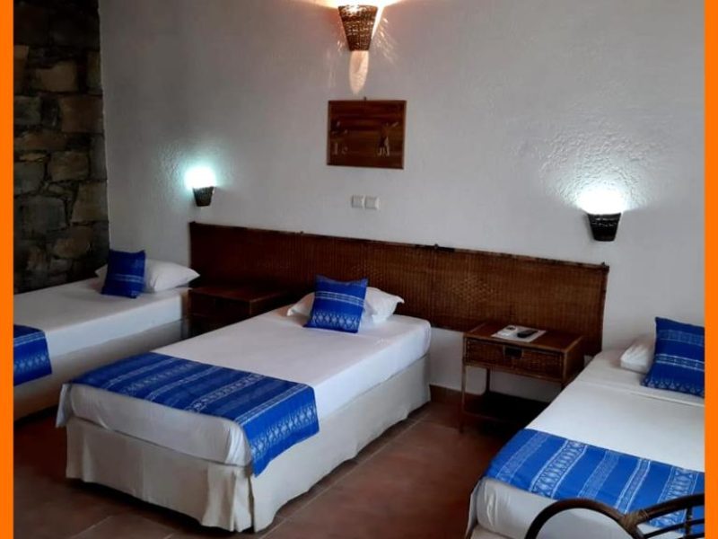 Quarto Triplo com Casa de Banho Privativa