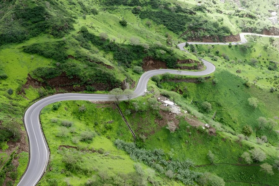 Do Pico ao Mar: Serra Malagueta e Praia do Tarrafal